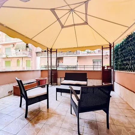 Homestay szállás Moderno E Luminoso Monolocale Con Terrazza Privata *