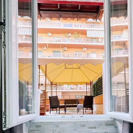 Moderno E Luminoso Monolocale Con Terrazza Privata *